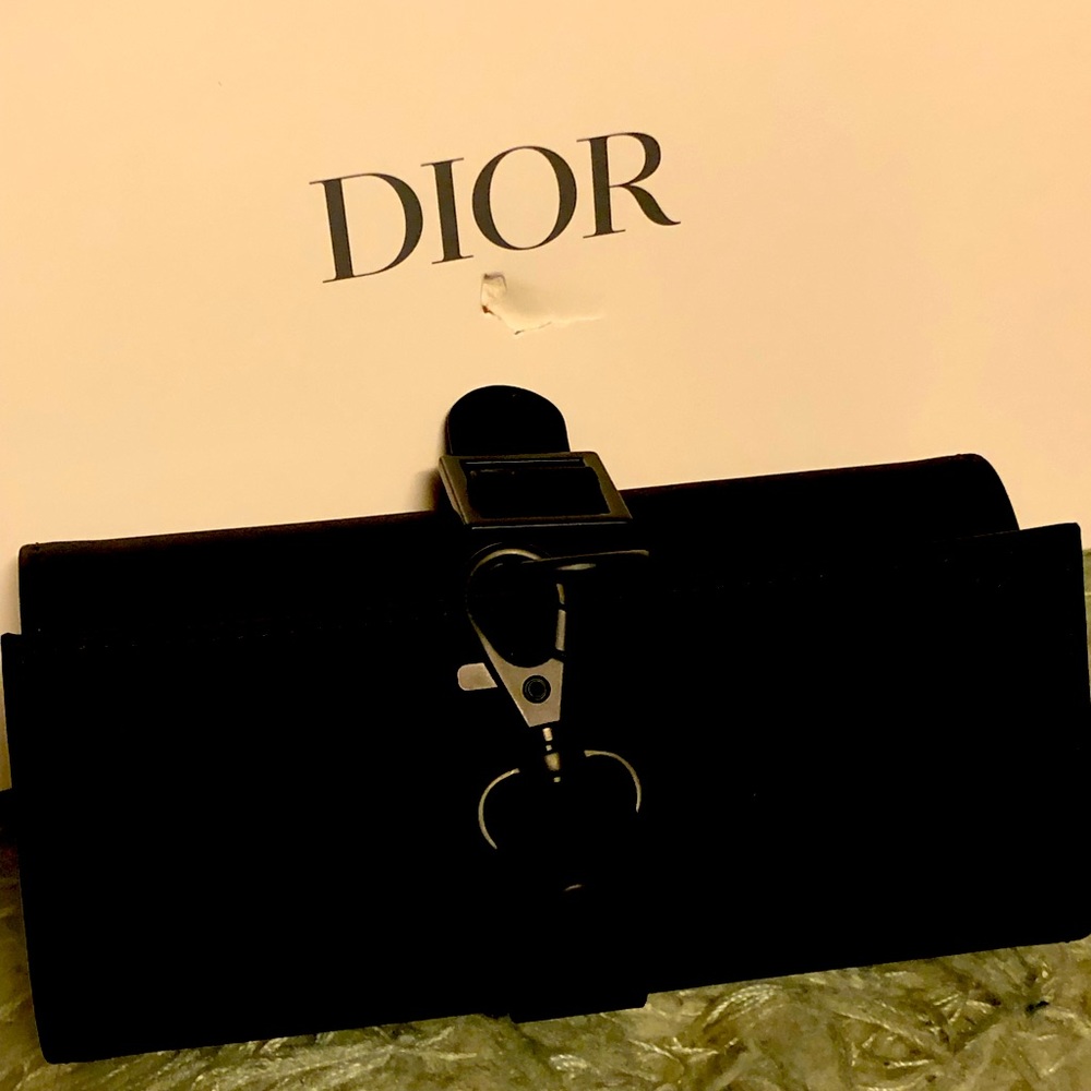 Dior couch - Picture 1 of 9